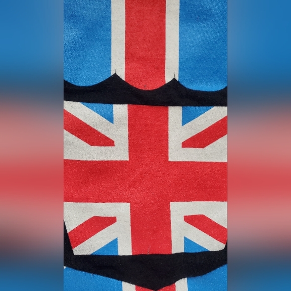 GUC Johnny Cupcakes Union Jack British Flag Black Tee T-Shirt Sz M - Picture 3 of 7